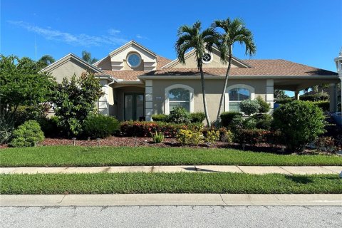 House in Bradenton, Florida 3 bedrooms, 205.59 sq.m. № 2359105