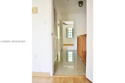 Condo in Miami, Florida, 2 bedrooms № 1994534 - photo 20