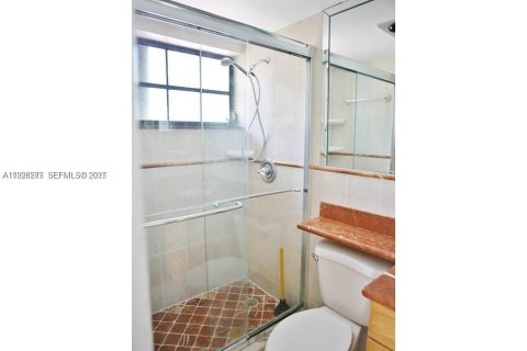 Condo in Miami, Florida, 2 bedrooms  № 1994534 - photo 22
