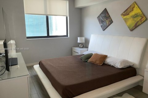 Condo in Miami, Florida, 1 bedroom  № 1995896 - photo 11
