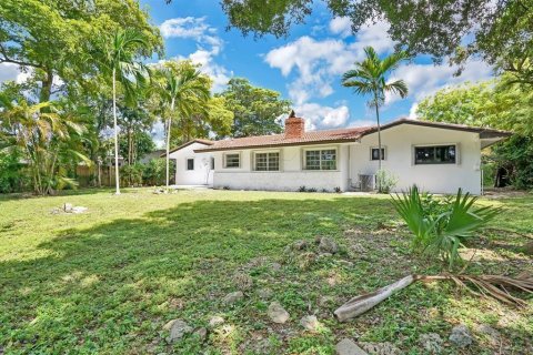 House in Plantation, Florida 3 bedrooms, 180.04 sq.m. № 2250780 - photo 30