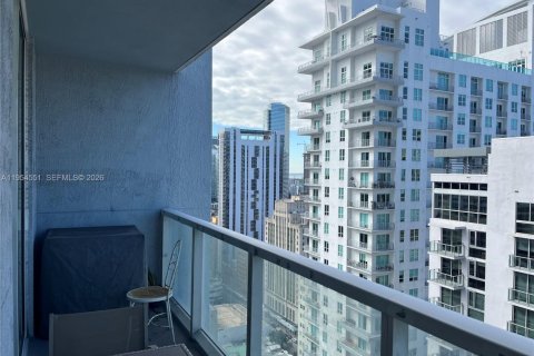 Condo in Miami, Florida, 1 bedroom  № 2009656 - photo 9