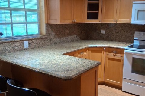 Condo in Davie, Florida, 2 bedrooms  № 2074525 - photo 3