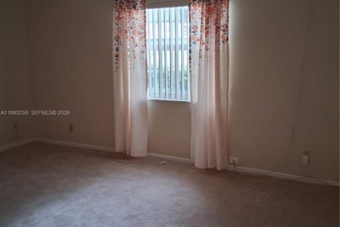 Condo in Davie, Florida, 2 bedrooms  № 2074525 - photo 11