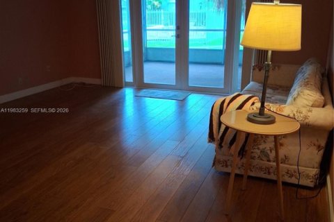 Condo in Davie, Florida, 2 bedrooms  № 2074525 - photo 10