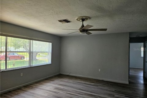 Villa ou maison à vendre à Beverly Hills, Floride: 2 chambres, 123.75 m2 № 2142017 - photo 25