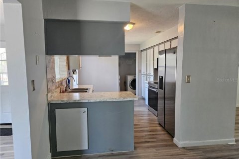 Villa ou maison à vendre à Beverly Hills, Floride: 2 chambres, 123.75 m2 № 2142017 - photo 21
