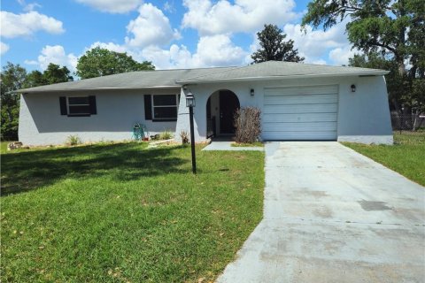 Villa ou maison à Beverly Hills, Floride 2 chambres, 123.75 m2 № 2142017