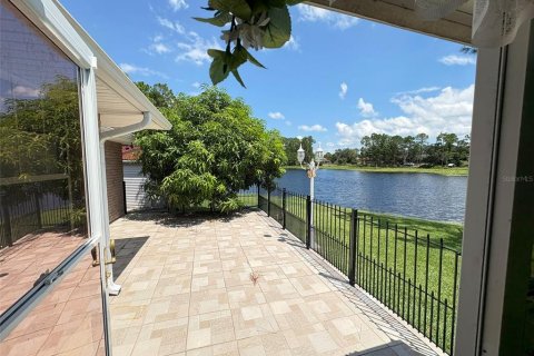 Casa en venta en Deltona, Florida, 4 dormitorios, 211.91 m2 № 1918951 - foto 17
