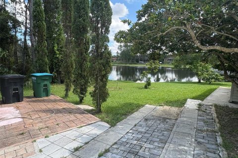 Casa en venta en Deltona, Florida, 4 dormitorios, 211.91 m2 № 1918951 - foto 15