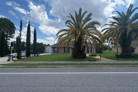 Casa en venta en Deltona, Florida, 4 dormitorios, 211.91 m2 № 1918951 - foto 4