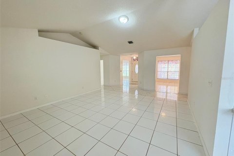 Casa en venta en Deltona, Florida, 4 dormitorios, 211.91 m2 № 1918951 - foto 28