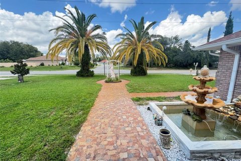 Casa en venta en Deltona, Florida, 4 dormitorios, 211.91 m2 № 1918951 - foto 8