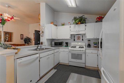 Casa en venta en Brandon, Florida, 3 dormitorios, 136.66 m2 № 1520697 - foto 20