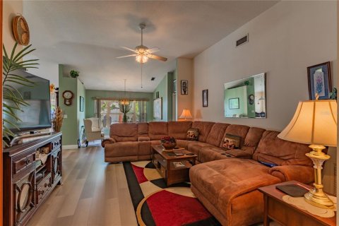 Casa en venta en Brandon, Florida, 3 dormitorios, 136.66 m2 № 1520697 - foto 13