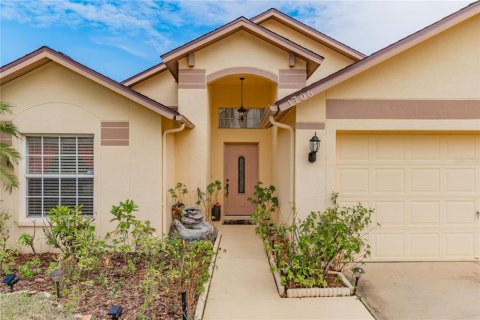 Casa en venta en Brandon, Florida, 3 dormitorios, 136.66 m2 № 1520697 - foto 1