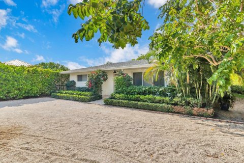 House in West Palm Beach, Florida 3 bedrooms, 192.12 sq.m. № 2241323 - photo 2