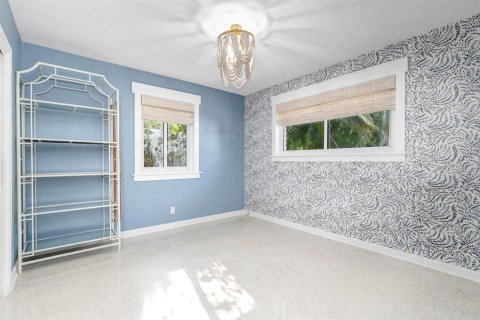 House in West Palm Beach, Florida 3 bedrooms, 192.12 sq.m. № 2241323 - photo 14