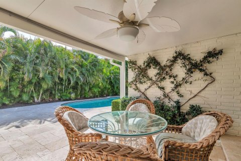 House in West Palm Beach, Florida 3 bedrooms, 192.12 sq.m. № 2241323 - photo 4