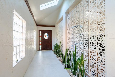 Casa en venta en Tampa, Florida, 4 dormitorios, 314.38 m2 № 1636785 - foto 2