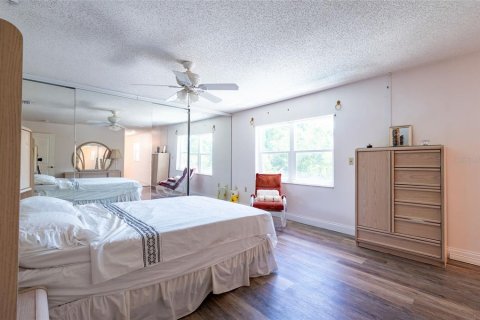 Casa en venta en Tampa, Florida, 4 dormitorios, 314.38 m2 № 1636785 - foto 22