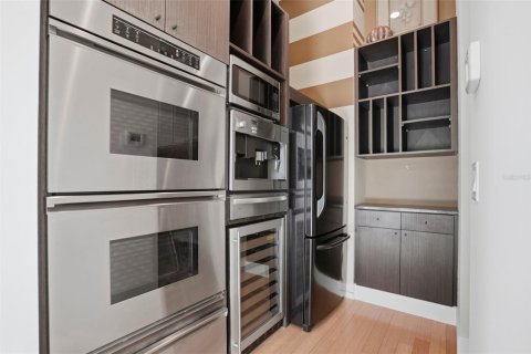 Купить виллу или дом в Тампа, Флорида 5 комнат, 804.25м2, № 2225883 - фото 16