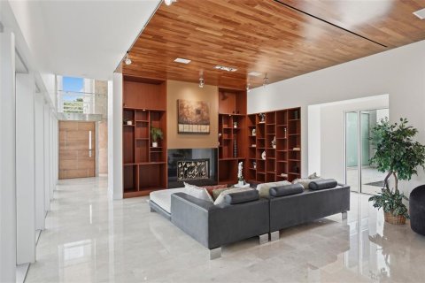 Купить виллу или дом в Тампа, Флорида 5 комнат, 804.25м2, № 2225883 - фото 4