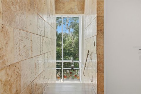 Купить виллу или дом в Тампа, Флорида 5 комнат, 804.25м2, № 2225883 - фото 30
