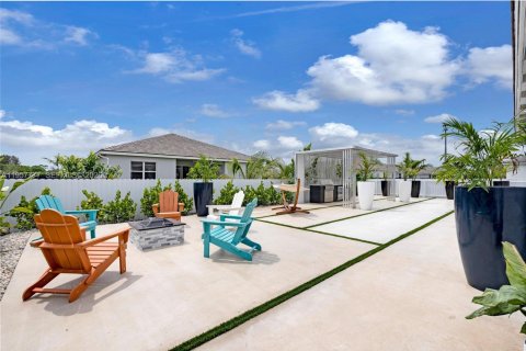Casa en venta en Homestead, Florida, 4 dormitorios, 241.82 m2 № 2011555 - foto 19