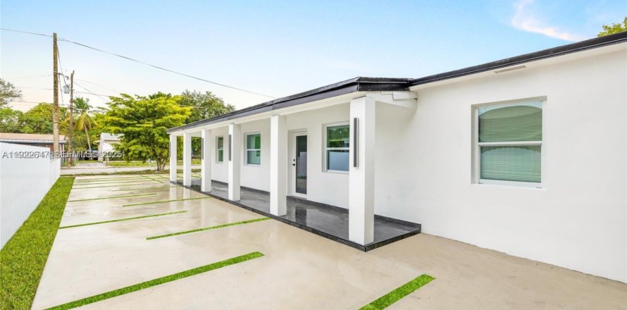 Casa en Miami, Florida 2 dormitorios, 128.02 m2 № 1982862