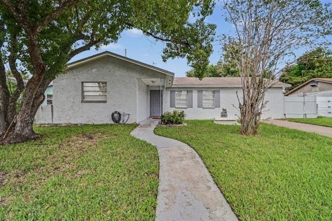 Casa en Orlando, Florida 3 dormitorios, 119.47 m2 № 2425273