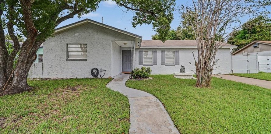 Casa en Orlando, Florida 3 dormitorios, 119.47 m2 № 2425273