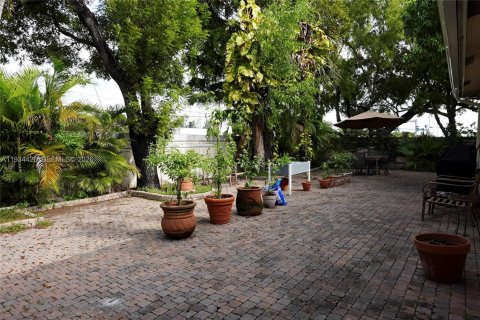 Villa ou maison à vendre à Doral, Floride: 3 chambres, 113.25 m2 № 1995471 - photo 23