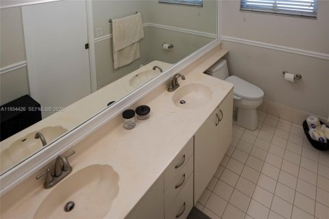Villa ou maison à vendre à Doral, Floride: 3 chambres, 113.25 m2 № 1995471 - photo 20