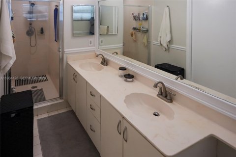 Villa ou maison à vendre à Doral, Floride: 3 chambres, 113.25 m2 № 1995471 - photo 19