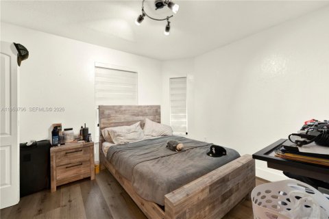 Villa ou maison à vendre à Miami, Floride: 4 chambres, 114.27 m2 № 2025092 - photo 10
