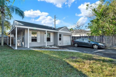 Villa ou maison à Miami, Floride 4 chambres, 114.27 m2 № 2025092