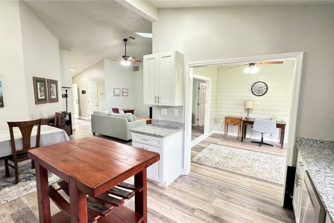 Villa ou maison à vendre à New Smyrna Beach, Floride: 3 chambres, 135.73 m2 № 2212029 - photo 7