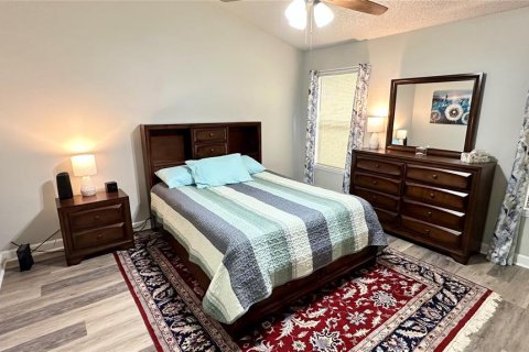 Villa ou maison à vendre à New Smyrna Beach, Floride: 3 chambres, 135.73 m2 № 2212029 - photo 12