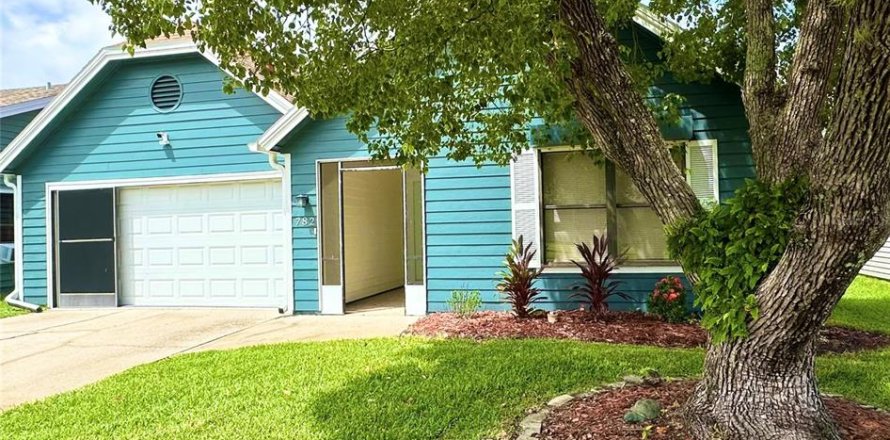 Villa ou maison à New Smyrna Beach, Floride 3 chambres, 135.73 m2 № 2212029