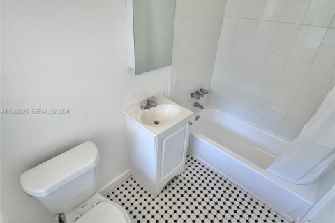 Снять в аренду квартиру в Майами, Флорида № 2046480 - фото 4