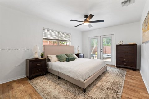 Villa ou maison à vendre à Hollywood, Floride: 3 chambres, 129.32 m2 № 2015888 - photo 25