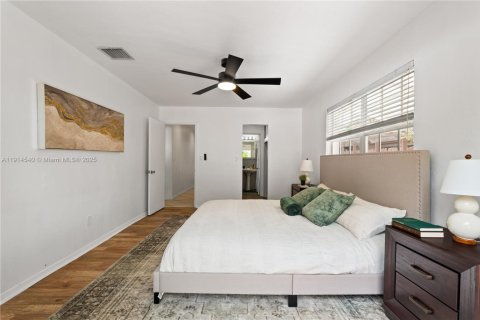 Villa ou maison à vendre à Hollywood, Floride: 3 chambres, 129.32 m2 № 2015888 - photo 26