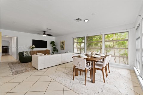 Villa ou maison à vendre à Hollywood, Floride: 3 chambres, 129.32 m2 № 2015888 - photo 8