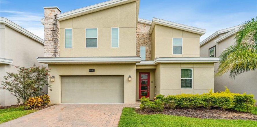 House in Davenport, Florida 8 bedrooms, 363.71 sq.m. № 1751467