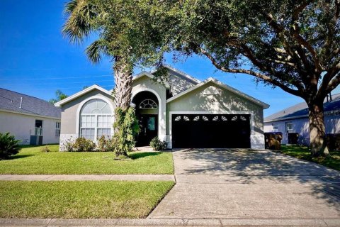 Villa ou maison à vendre à Kissimmee, Floride: 5 chambres, 198.44 m2 № 1820799 - photo 1