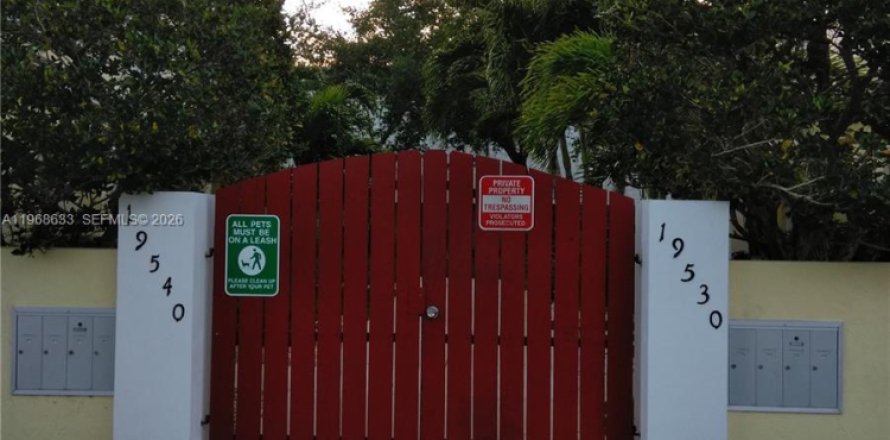 Adosado en Cutler Bay, Florida 2 dormitorios, 94.76 m2 № 2030135