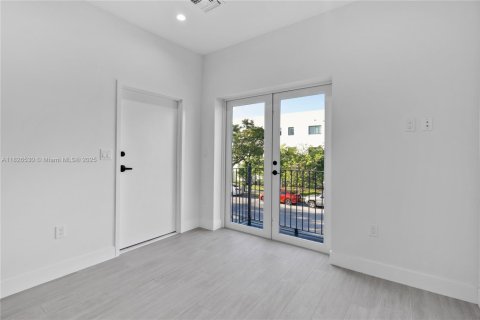 Villa ou maison à louer à Miami, Floride: 3 chambres, 92.9 m2 № 1796250 - photo 6