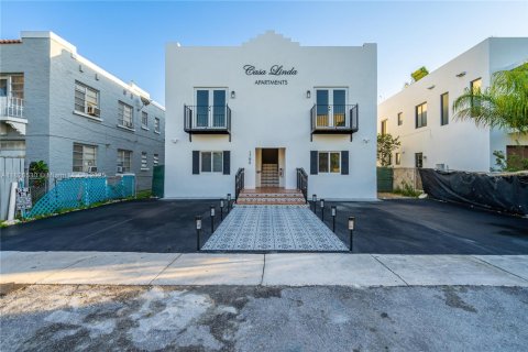 Villa ou maison à louer à Miami, Floride: 3 chambres, 92.9 m2 № 1796250 - photo 1