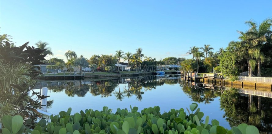Casa en Fort Lauderdale, Florida 2 dormitorios, 153.01 m2 № 1133011